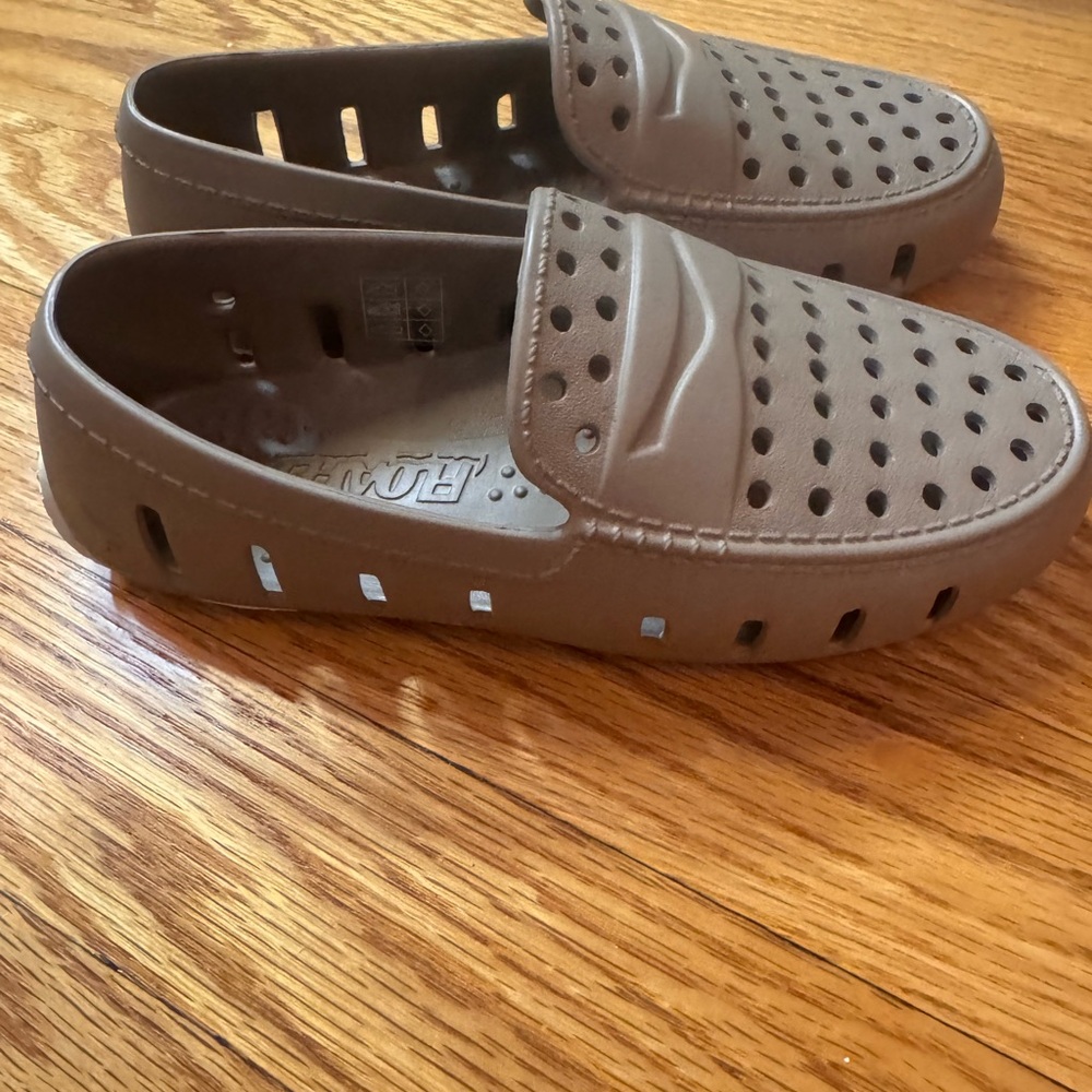 Kids Floafer Casual Slip-On Loafers in Taupe